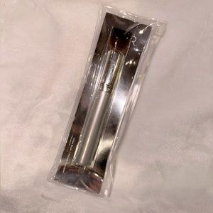 PUR chisel makeup brush, BRAND NEW